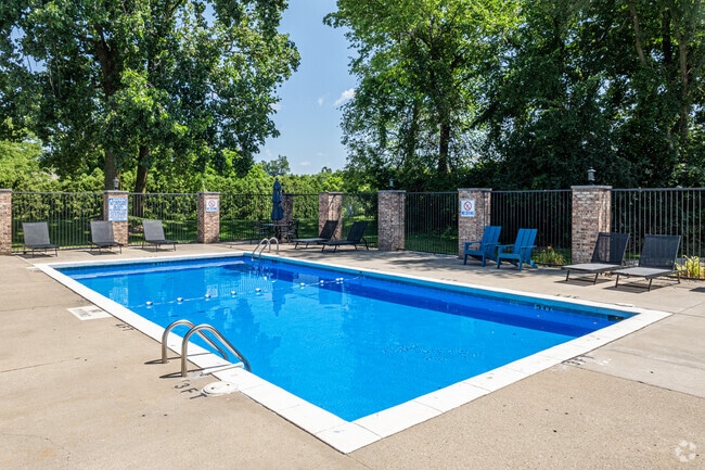 Building Photo - Spring Lake Apartments