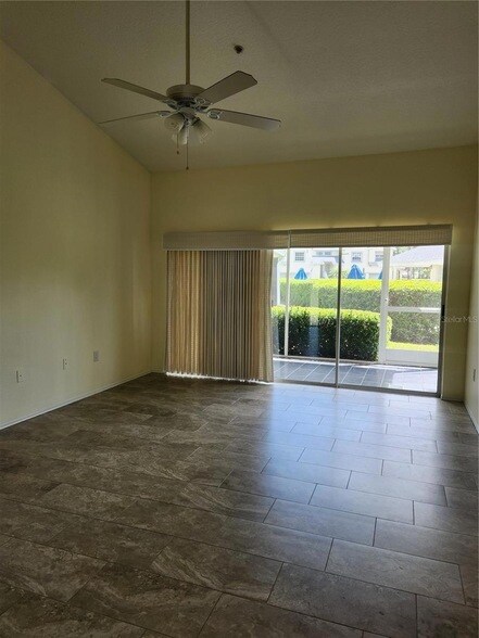 Photo - 6330 Green Oaks Cir Unit 6330