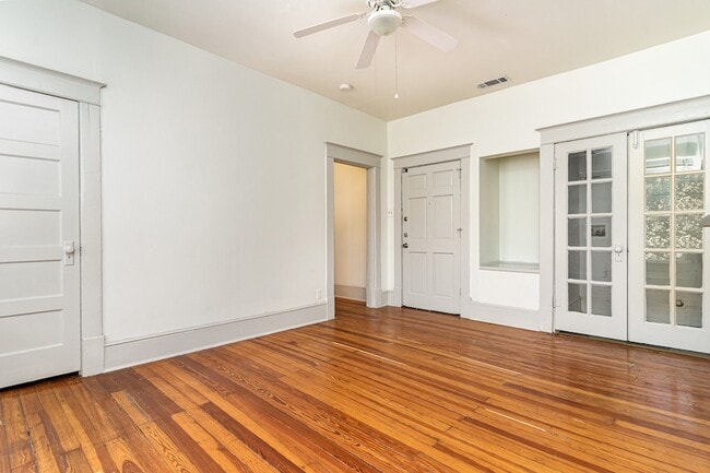 Photo - 1230 Kings Hwy Unit 4