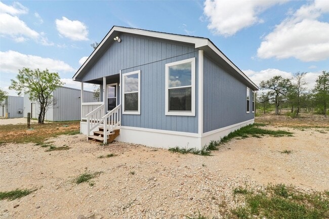 Photo - 1087 Schubert Ln
