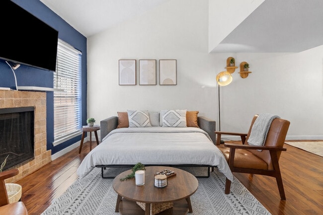 Building Photo - 800 S 1st St Unit SI ID1422351P