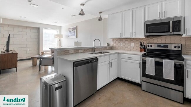 Photo - 2021 10th Ave S Unit 719.1402916