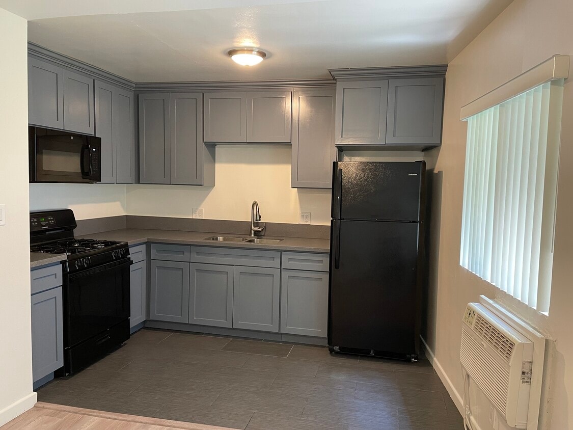Floor Plan - 2 bedroom 2 bath