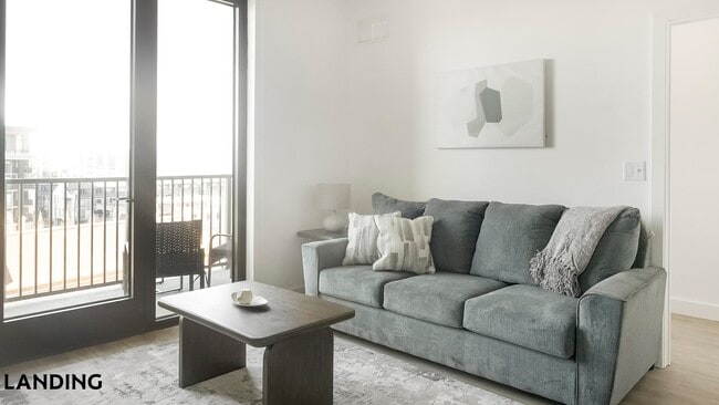 Building Photo - 1007 S Mint St Unit 814