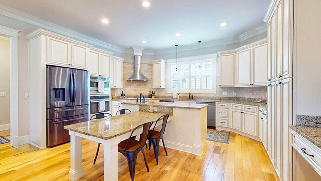 Photo - 321 Madison Grove Blvd