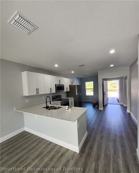 Photo - 6920 Dickinson Dr