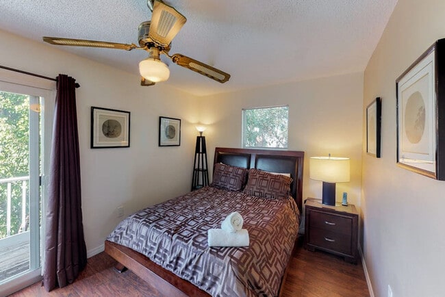 Photo - 6250 Holmes Blvd Unit SI ID1591423P