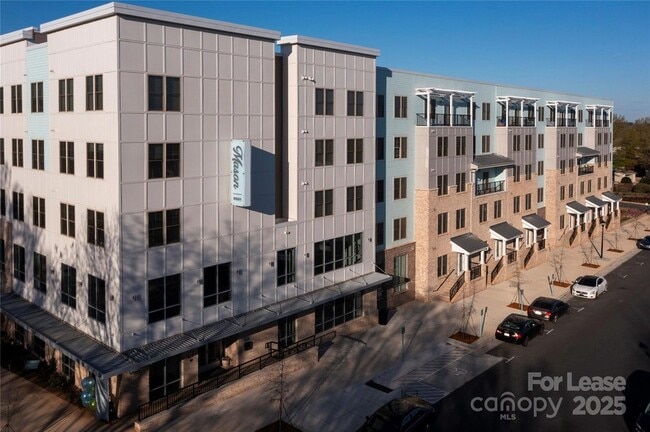 Building Photo - 8501 University Executive Park Dr Unit S2