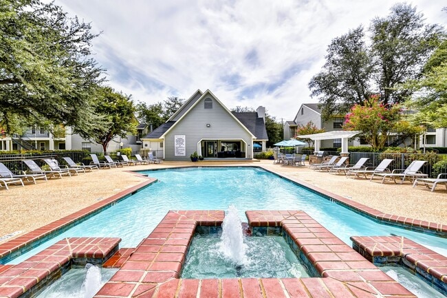 Photo - Fieldcrest Apartments
