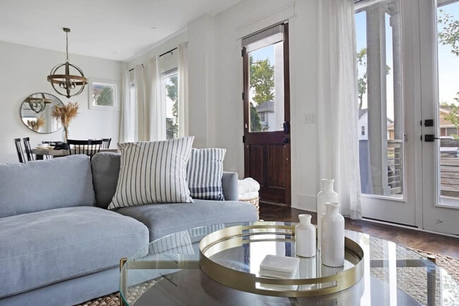 Photo - 923 11th Ave N Unit ID1043930P