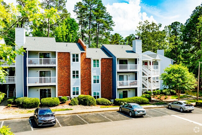 B1 Exterior - Southpoint Glen