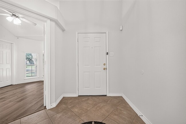 Photo - 3830 Flatwood Dr