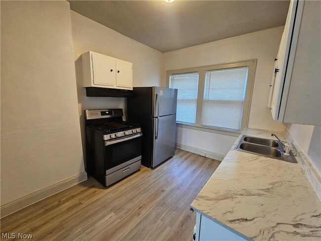 Photo - 3430 Beechwood Ave