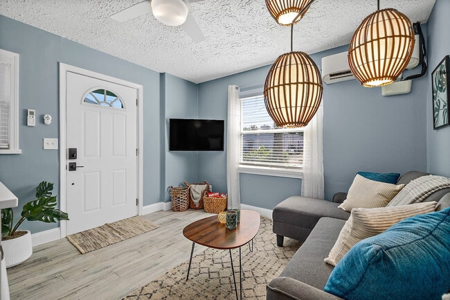 Photo - 106 11th St Unit ID1281936P