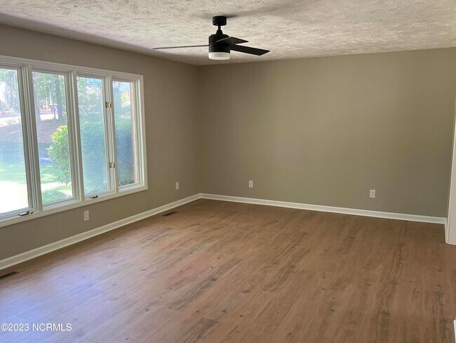Photo - 307 Kyloe Rd