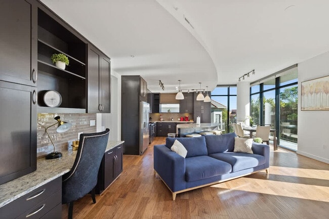 Building Photo - 101 Bowen St Unit ID1297761P