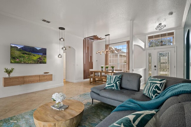 Building Photo - 511 Prestwick Dr Unit SI ID1459465P