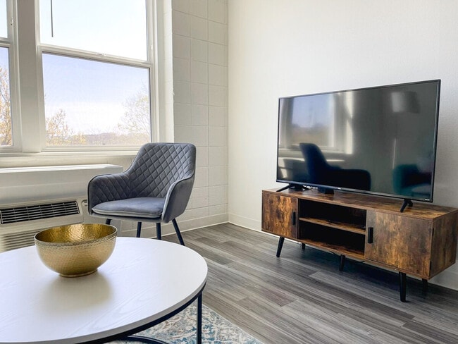 Photo - 2515 Burnet Ave Unit ID1036754P