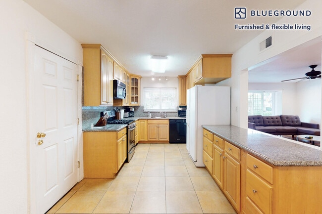 Photo - 3051 Mark Ave