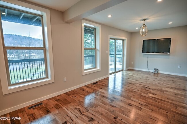 Photo - 628 Hudson St Unit 1