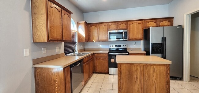 Photo - 1121 Beaverwood Ln