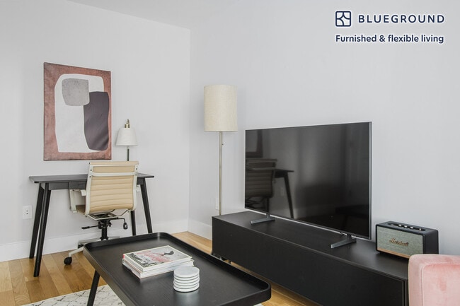 Photo - 301 E 47th St Unit FL9-ID1736