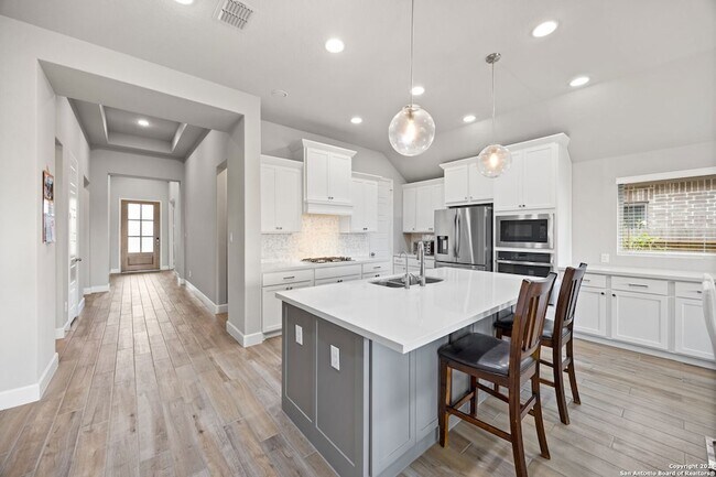 Photo - 9328 Trestle Crk