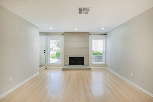 Photo - 2507 Bering Dr Unit 9