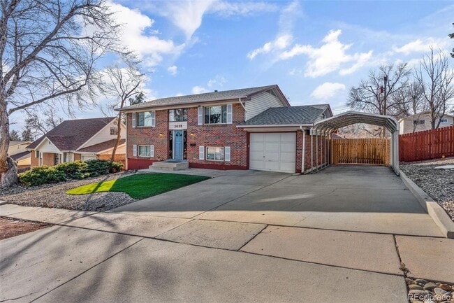 Photo - 1438 Laurette Dr