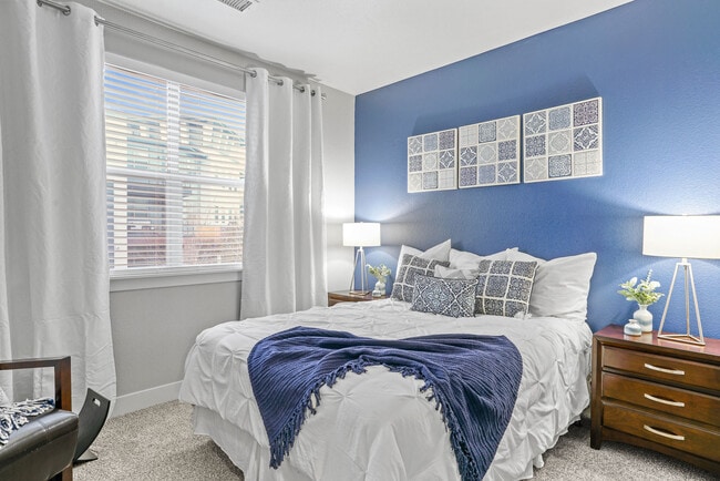 Regency RidgeGate | Lone Tree, CO Apartments - Regency RidgeGate