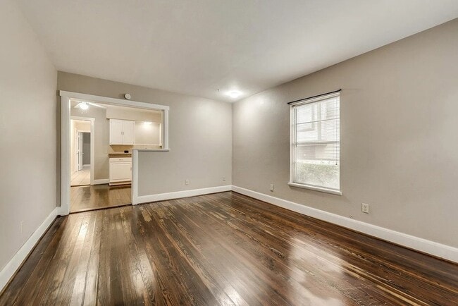 Photo - 202 S Willomet Ave Unit 2