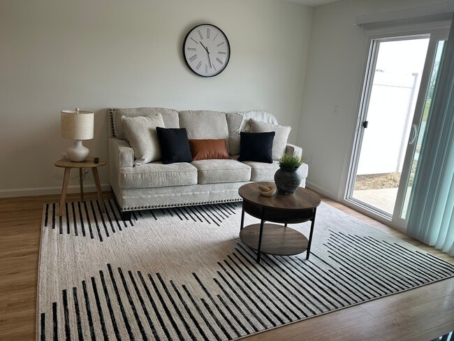 Photo - Gateway Apartments