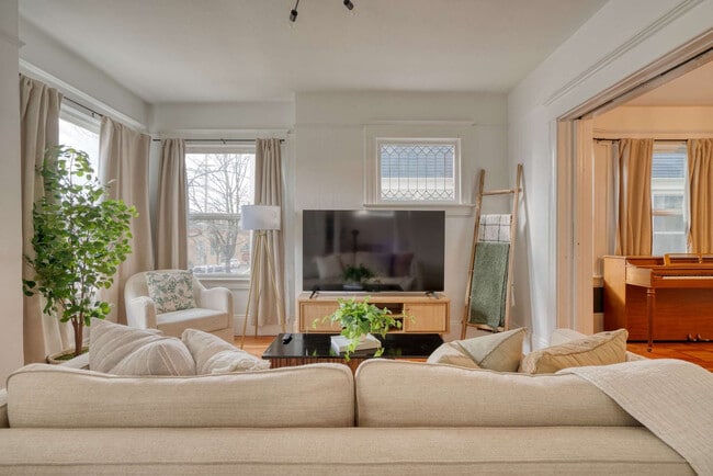 Photo - 1032-1036-1036 SE 12th Ave Unit ID1309849P