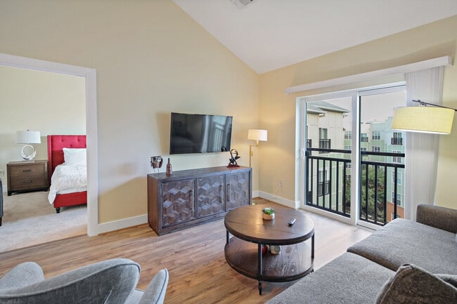 Photo - 599 John Carlyle St Unit SI ID1473418P