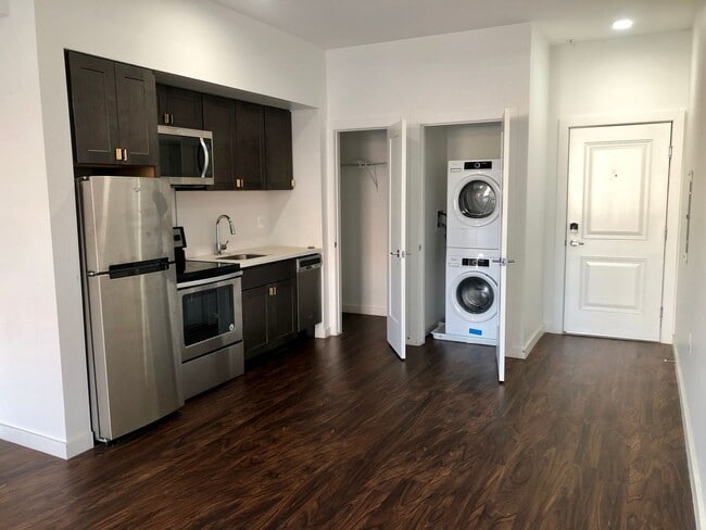 Photo - 824 N Calvert St