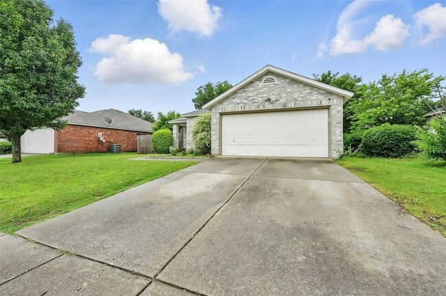 Photo - 636 Capricorn St