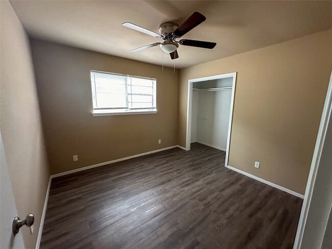 Photo - 1208 W Hunt St