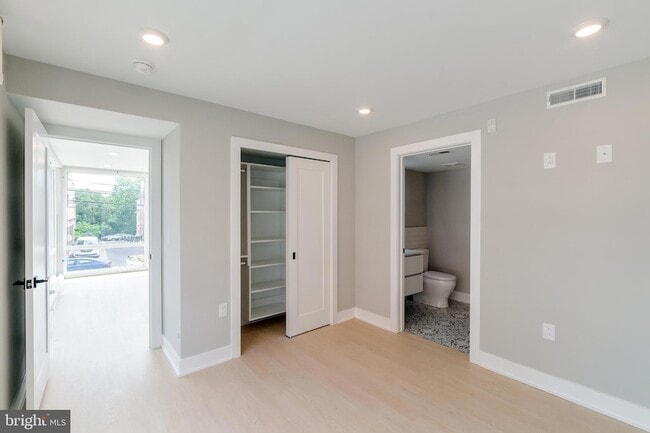 Photo - 6604 Ridge Ave Unit 305