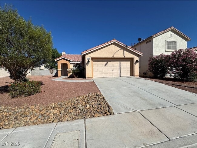 Building Photo - 5934 Gingham St