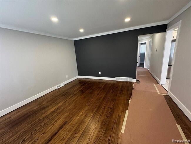 Photo - 12107 Centralia