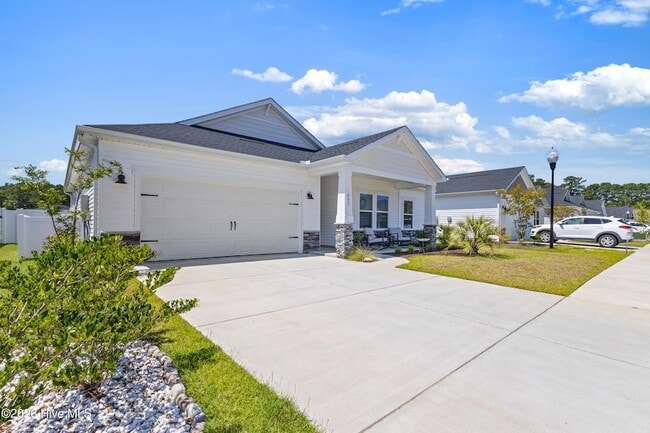 Photo - 495 Forthlin Dr
