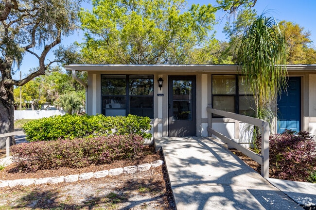 Photo - The Cottages @ Clermont