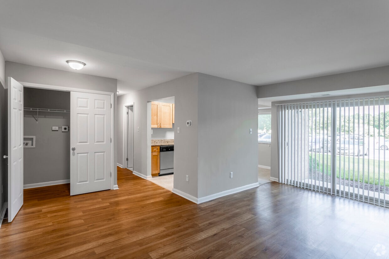 Floor Plan - 2 Bedroom & 1.5 Bath