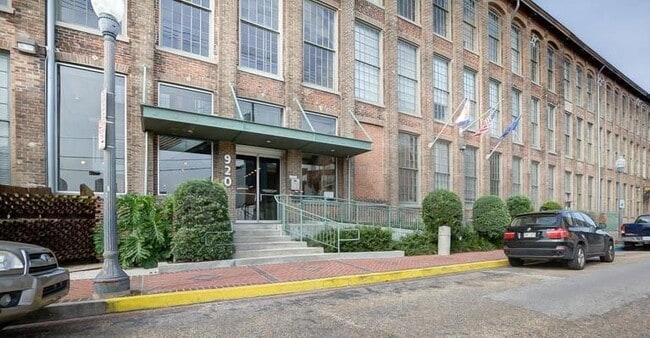 Photo - 920 Poeyfarre St Unit 375