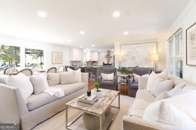 Photo - 1092 West Lake Dr