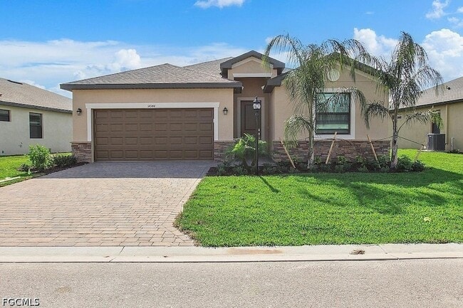 Building Photo - 14882 Portico Blvd