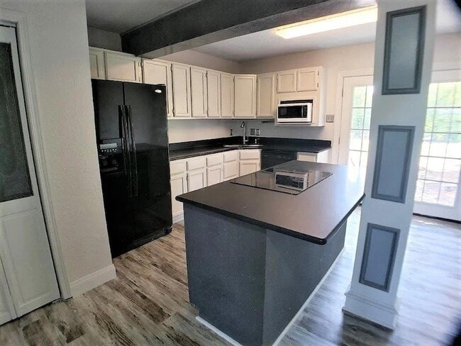 Photo - 1168 Preston Meadows Rd