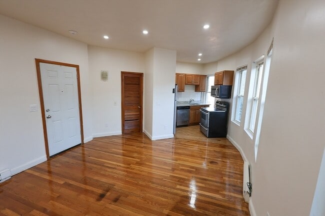 Photo - 1 Kenilworth St Unit 5