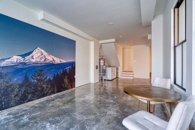 Photo - 512 NE 56th Ave Unit ID1309884P