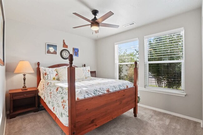 Photo - 218 Cliff Swallow Ave Unit SI ID1460944P